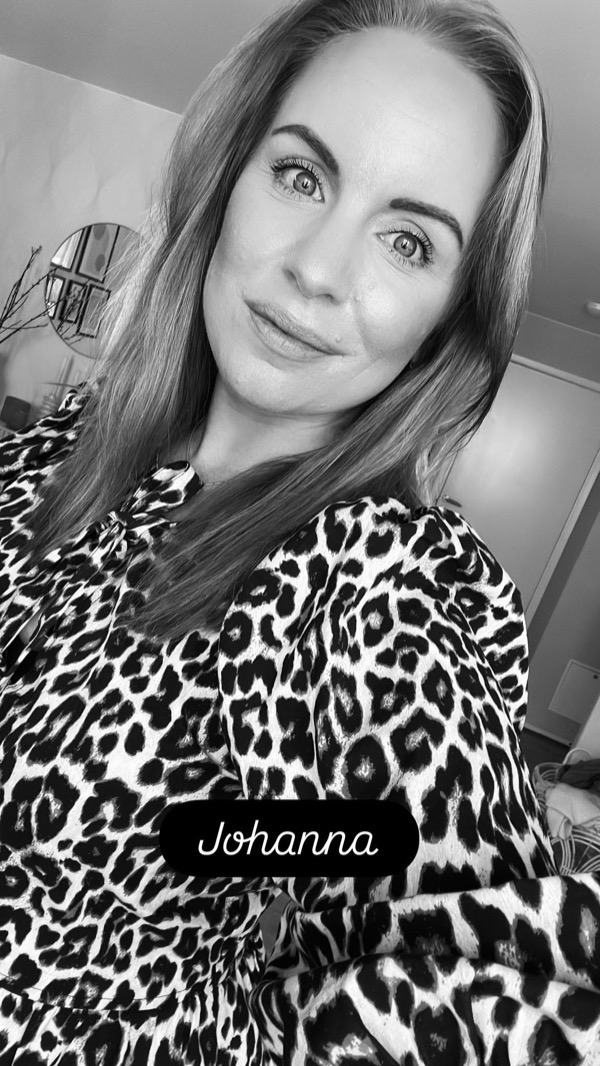 Johanna Brahm, nagelteknolog på Paul Mitchell Beauty Karlshamn